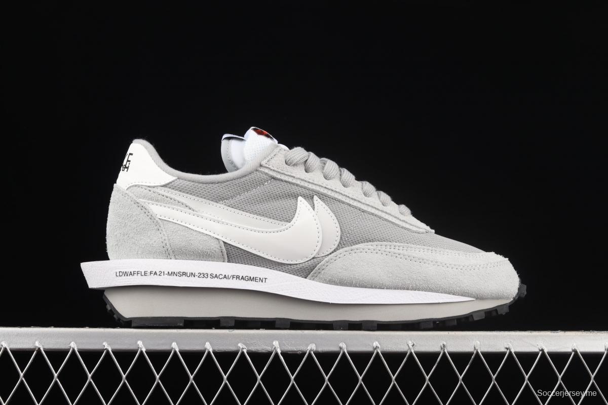 Fragment Design x Sacai x NIKE LDWaffle co-named overlapping design avant-garde waffle deformable leisure jogging shoes DH2684-001