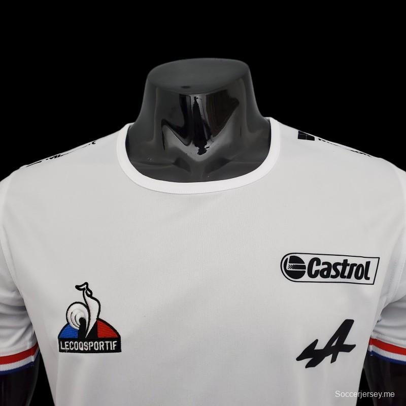 فورمولا 1 فورمولا 1؛ بدلة سباق فورمولا 1 جبلية بيضاء
