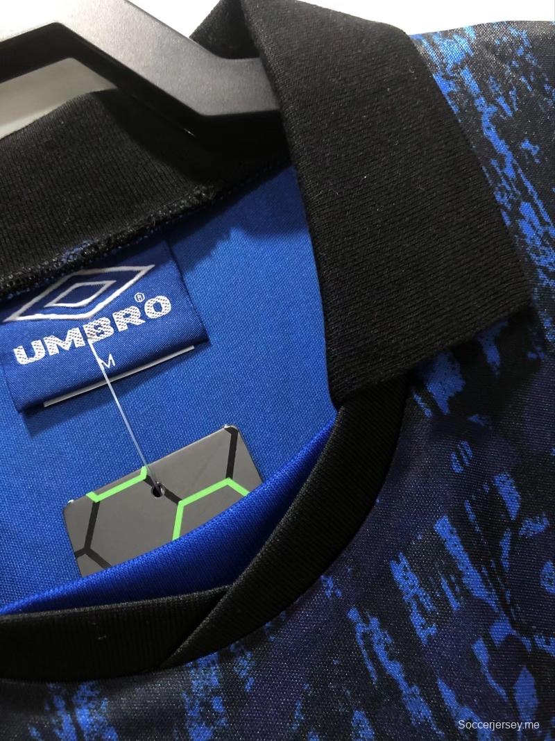 قميص كرة القدم القديم 92/93 لمانشستر يونايتد خارج أرضه
