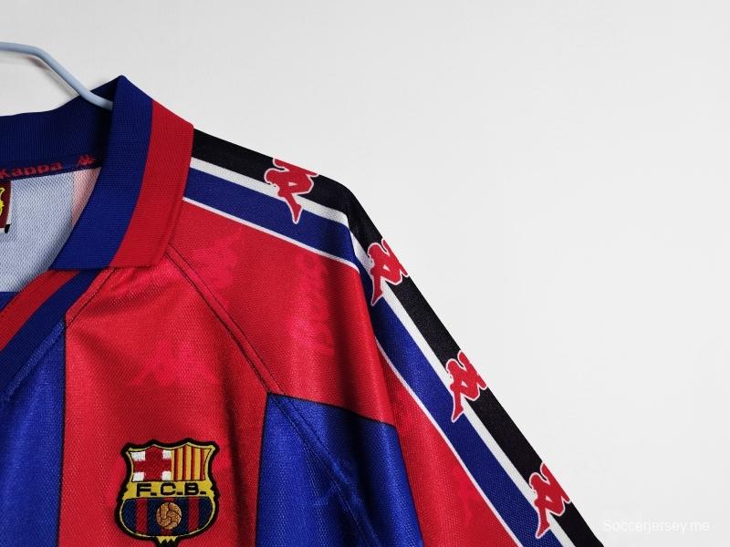 قميص كرة القدم الأساسي لبرشلونة 1995/97 ريترو 1995/97
