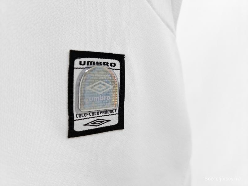 قميص كرة القدم COLO 2006 COLO COLO 2006 القديم
