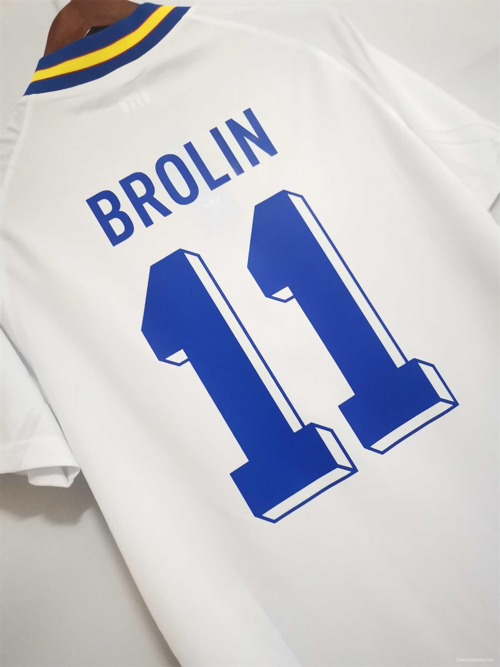 قميص أبيض عتيق موديل 1994 السويد خارجي أبيض
