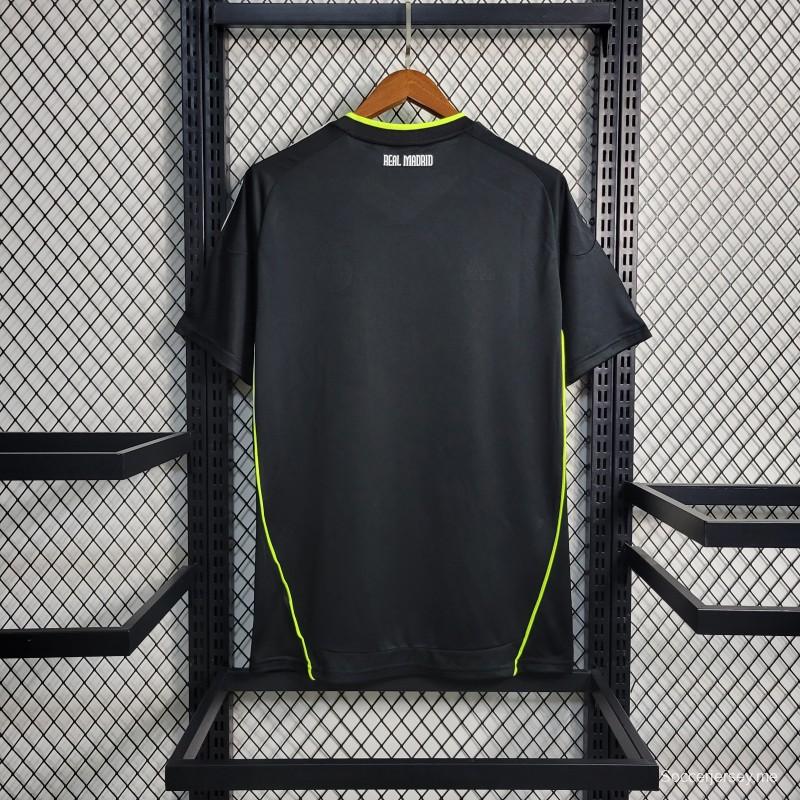 قميص كرة قدم ريترو 10-11 ريال مدريد خارج الديار أسود اللون
