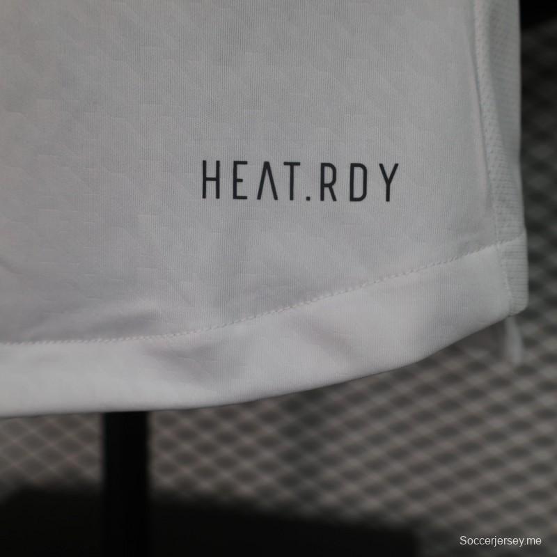 نسخة اللاعب 24/25 قميص ريال مدريد 24/25 ريال مدريد
