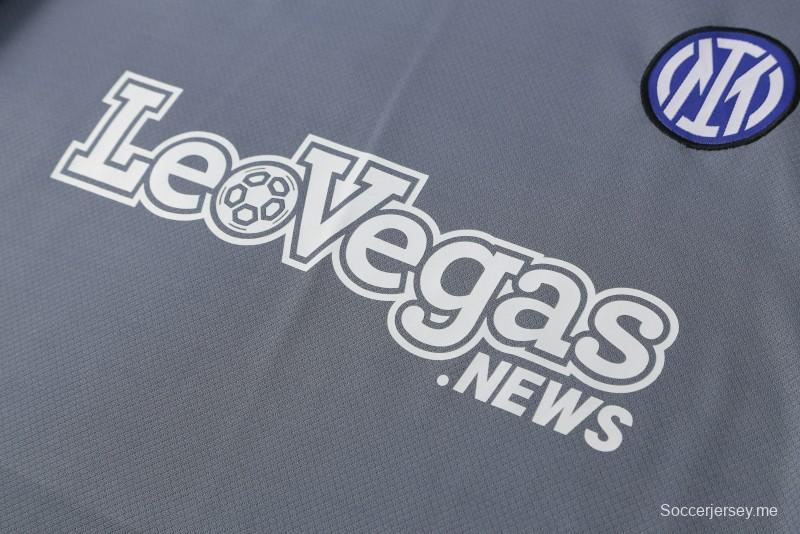 24/25 انتر ميلان انتر ميلان رمادي قصير الأكمام جيرسي + شورت قصير الأكمام
