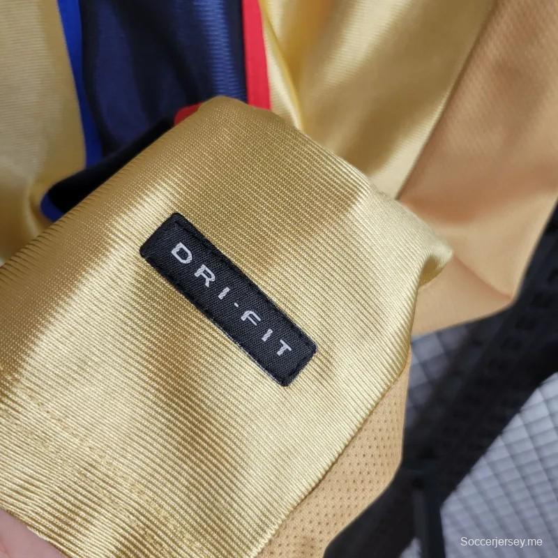 قميص برشلونة الرجعي 01/02 ريترو 01/02 ذهاباً وإياباً
