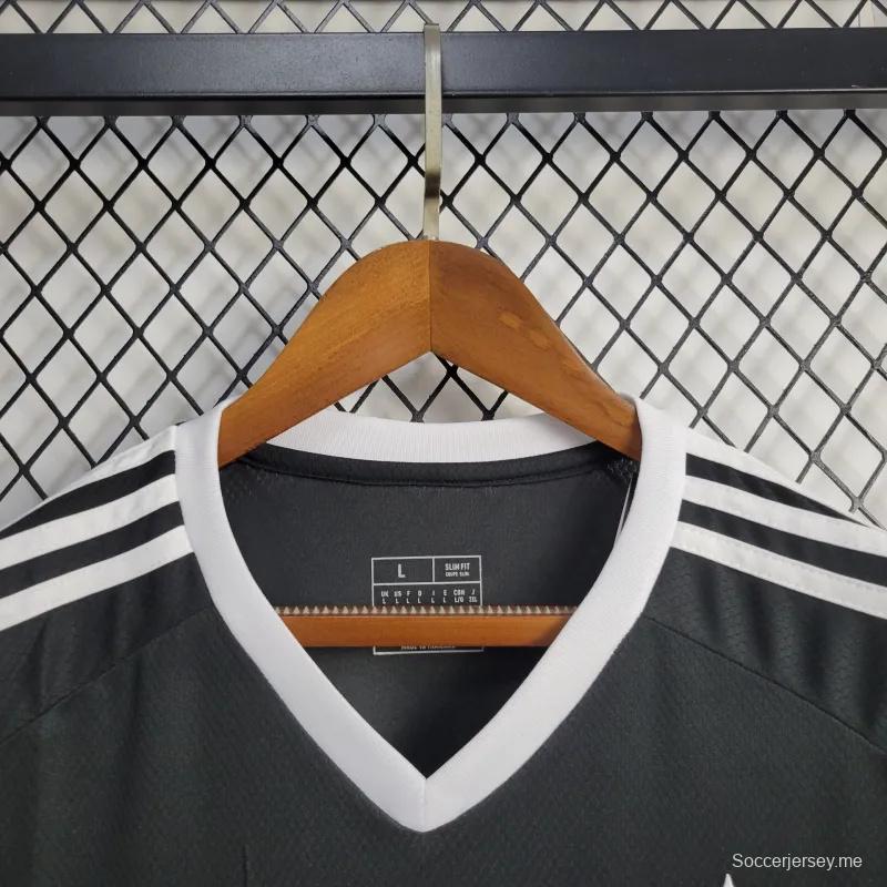 24/25 قميص حارس مرمى بايرن ميونيخ أسود اللون أسود اللون
