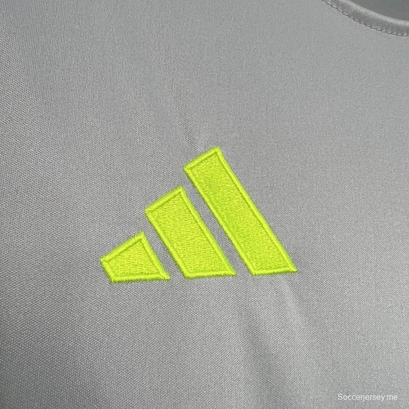 2024/25 قميص بنفيكا 2024/25 قبل المباراة
