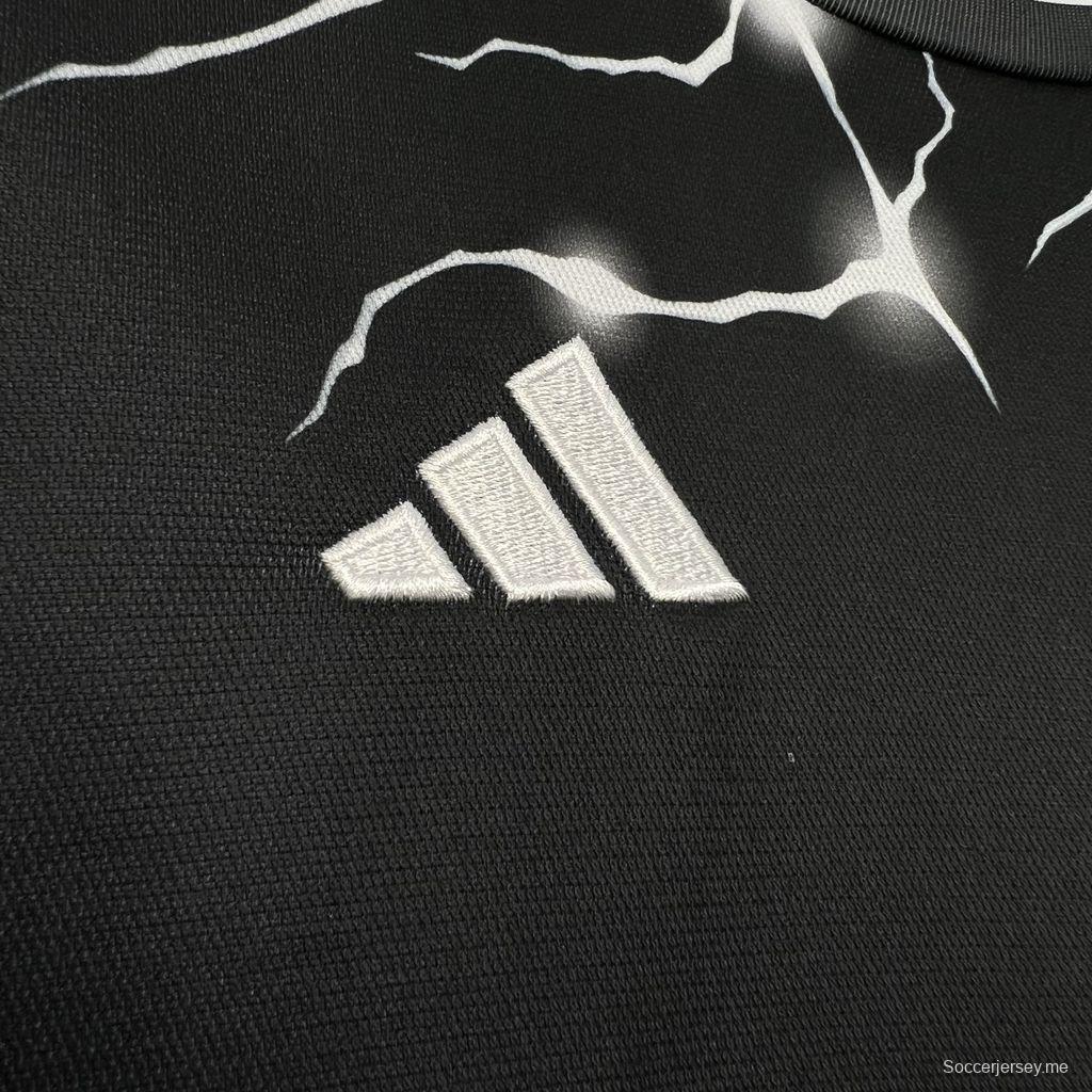 2024/25 قميص ريال مدريد 2024/25 إصدار خاص أسود اللون أسود اللون
