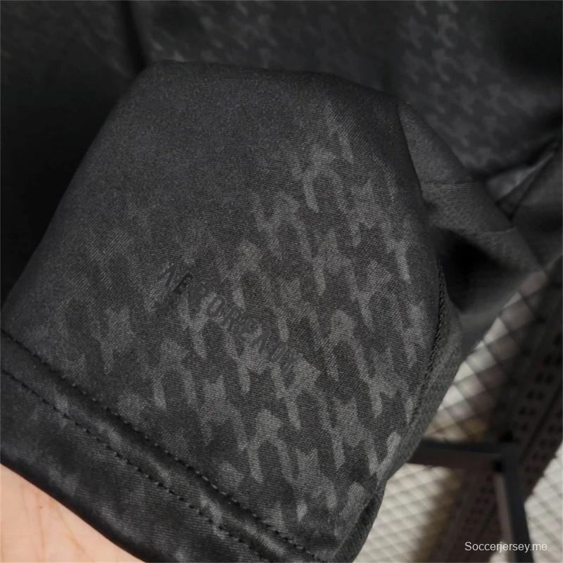 24/25 قميص ريال مدريد 24/25 إصدار خاص أسود اللون أسود اللون