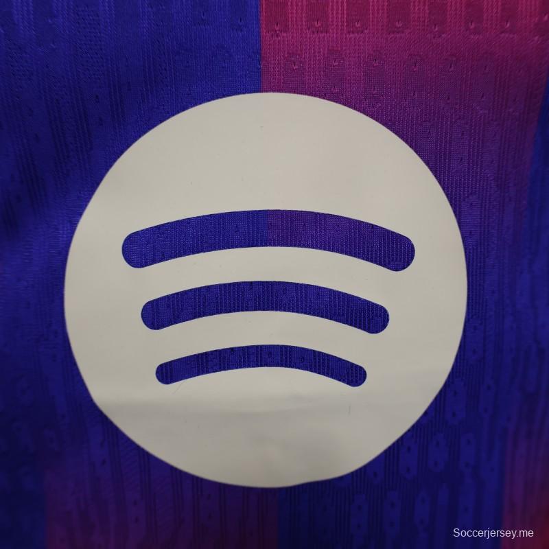 نسخة اللاعب 25/26 قميص برشلونة المسرب 25/26 على أرض برشلونة