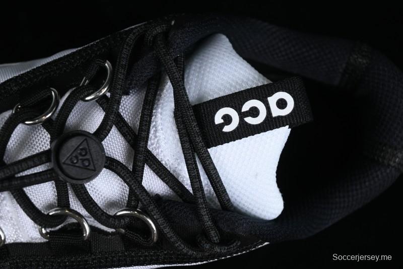 Nike ACG Mountain Fly 2 Low SP Outdoor Hiking Shoes with GORE-TEX and React Foam - FZ3311-101