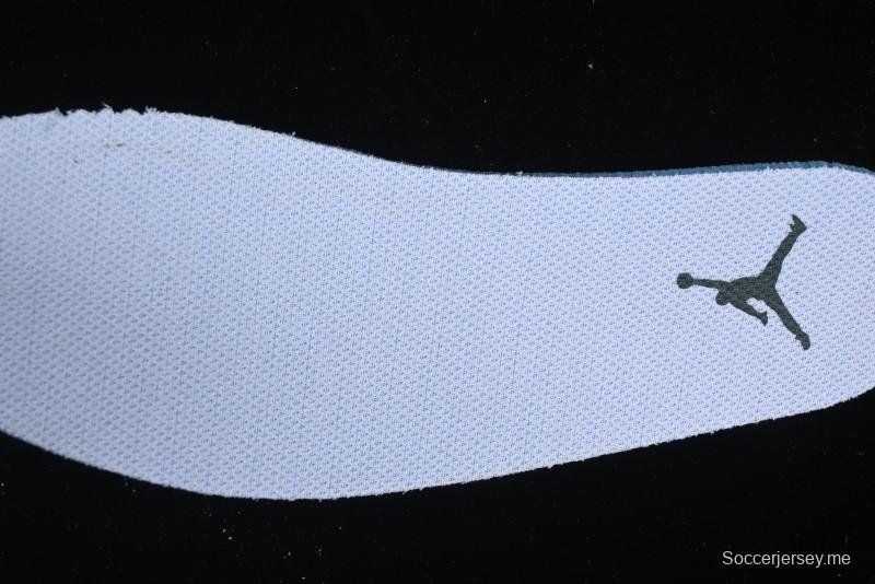 Nike Air Jordan 1 Mid Basketball Shoes in White/Oxidized Green - BQ6472-133