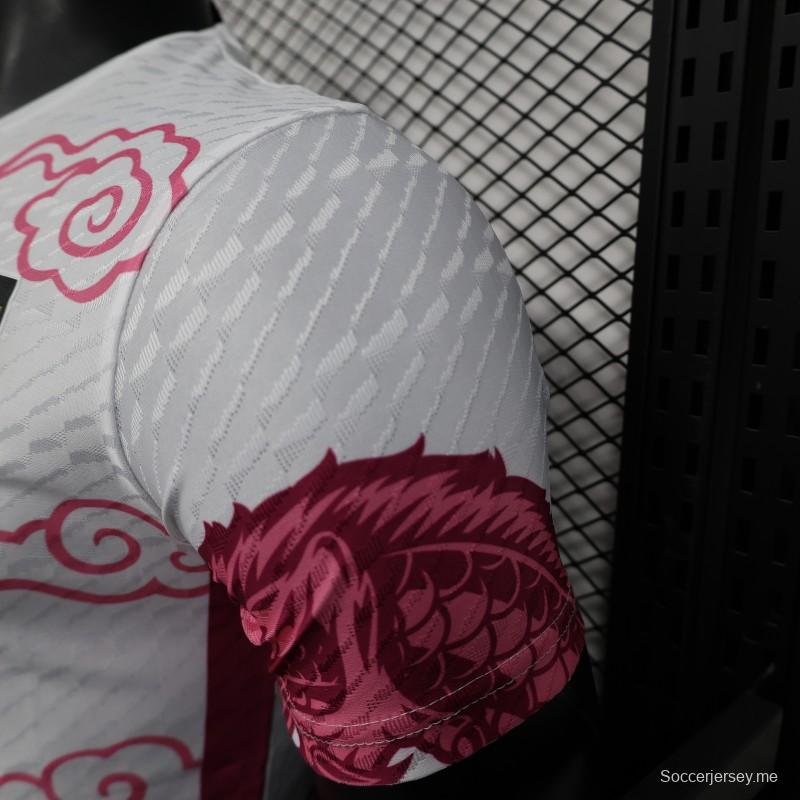 إصدار اللاعب 2025 قميص منتخب اليابان 2025 أبيض بتصميم تنين وردي اللون الأبيض