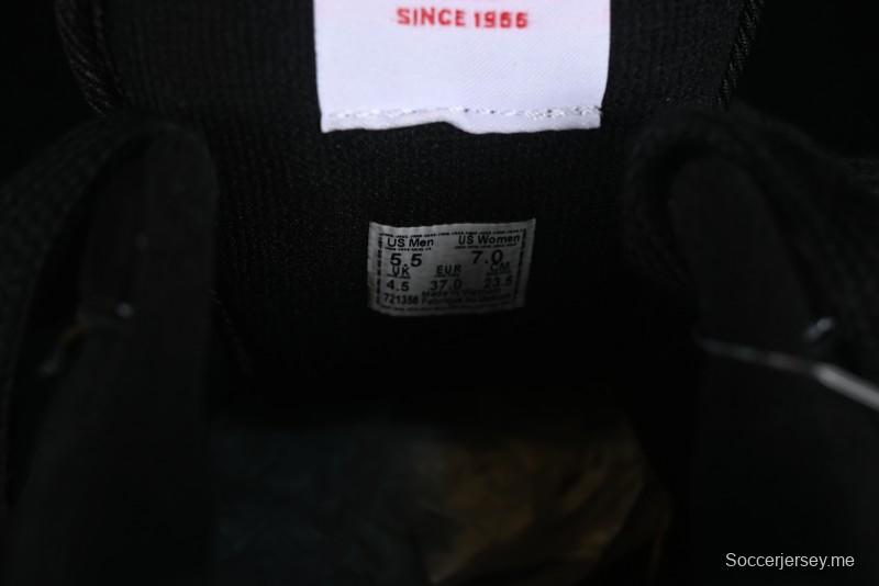 Vans Knu Skool Low Top Retro Casual Vulcanized Slip-On Shoes in Black - VN000CRPBMA