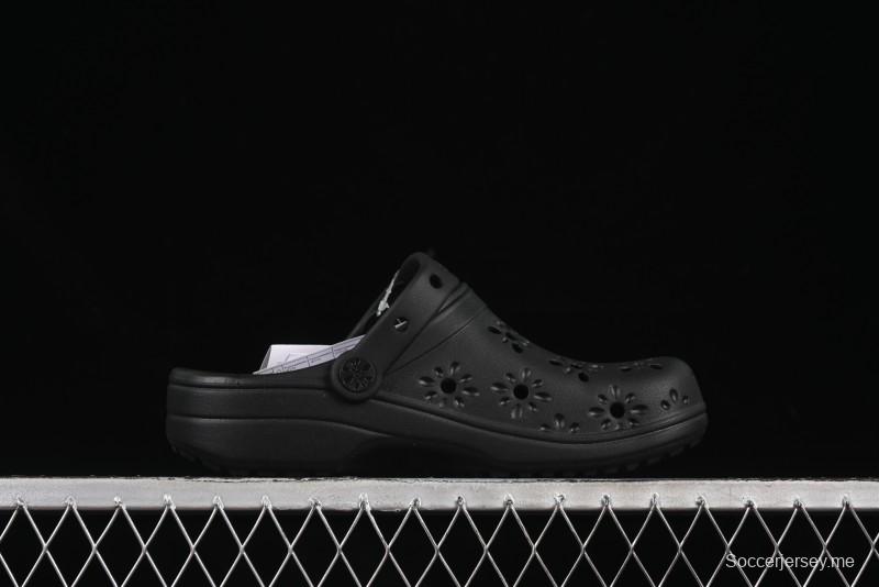 صندل كروكس كلاسيك كلوغ الشاطئي ثنائي الاتجاه ذو فتحات تهوية - B.D4