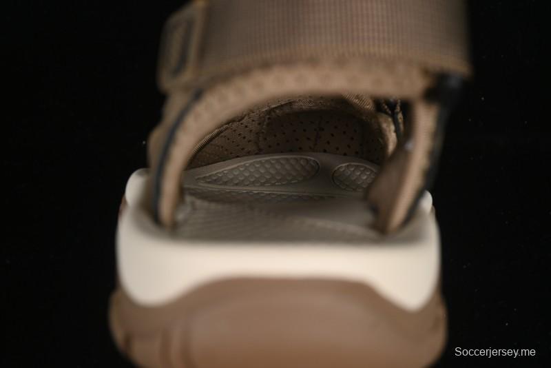 صندل صيفي مغلق بمشبك وحلقة مقاومة للانزلاق 63602601003 من إيكو كومفورت سبيد كومفورت 63602601003