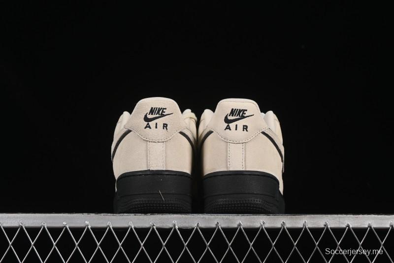 حذاء رياضي نايك اير فورس 1'07 منخفض كاجوال مع وسادة هوائية كاملة الطول - HQ1966-200