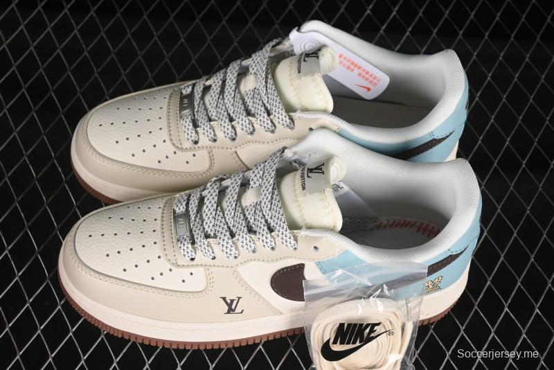 حذاء نايك اير فورس 1 '07 المنخفض من نايك اير فورس 1 '07 LV Collaboration Summer Blue Sneakers كاجوال أزرق - JJ2508-702