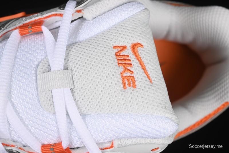 حذاء الجري الكلاسيكي من نايك V5 RNRR ميلينيوم ميلينيوم كلاسيكي بنعل وسطي من الفوم - HJ5228-800