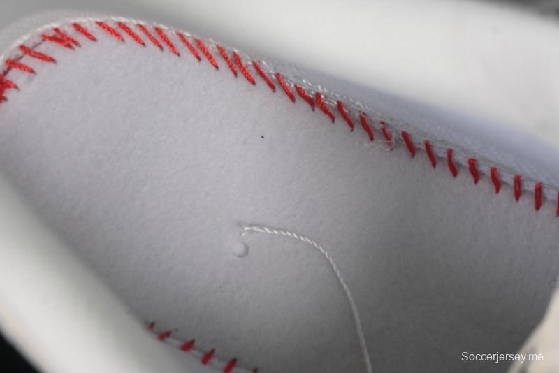 حذاء نايك اير فورس 1 '07 المنخفض من نايكي، حذاء رياضي كاجوال بتعاون غوتشي باللون الفضي - XS1958-546