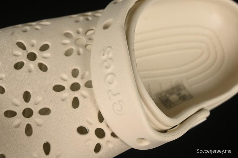 صندل كروكس كلاسيك كلوغ الشاطئي ثنائي الاتجاه ذو فتحات تهوية - B.D4