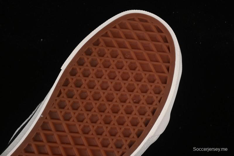 حذاء Fear of God x Vans Sk8-Hi ذو الكعب العالي من فانس باللون الأسود/الأبيض البسيط - VN0A2XS1ML5