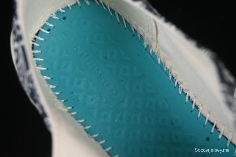 حذاء رياضي كونفرس تشاك 1970 من كونفرس كاجوال بيزلي بنقشة بيزلي - A15751C