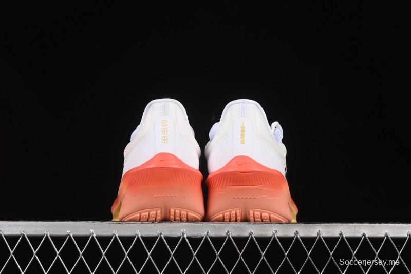 حذاء الجري زوم فلاي 6 من نايك زوم فلاي 6 خفيف الوزن مع رغوة رياكت فوم وطبق من ألياف الكربون - IB6657-108