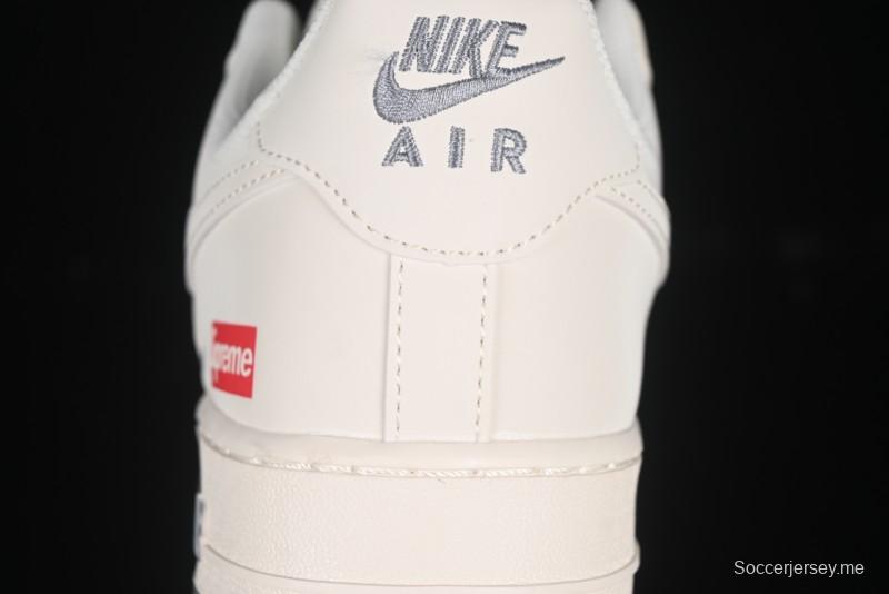 حذاء نايك اير فورس 1 '07 سوبريم سوبريم سوبريم سنيكرز نايك اير فورس 1 '07 سوبريم سوبريم تعاون دوال تون رمادي مطبوع كاجوال - HH7518-077