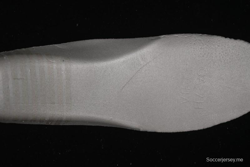 حذاء نايك اير فورس 1 '07 منخفض بتطريز ذهبي رمادي سووش من نايك اير فورس 1 '07 منخفض من ستوسي - XX3168-150