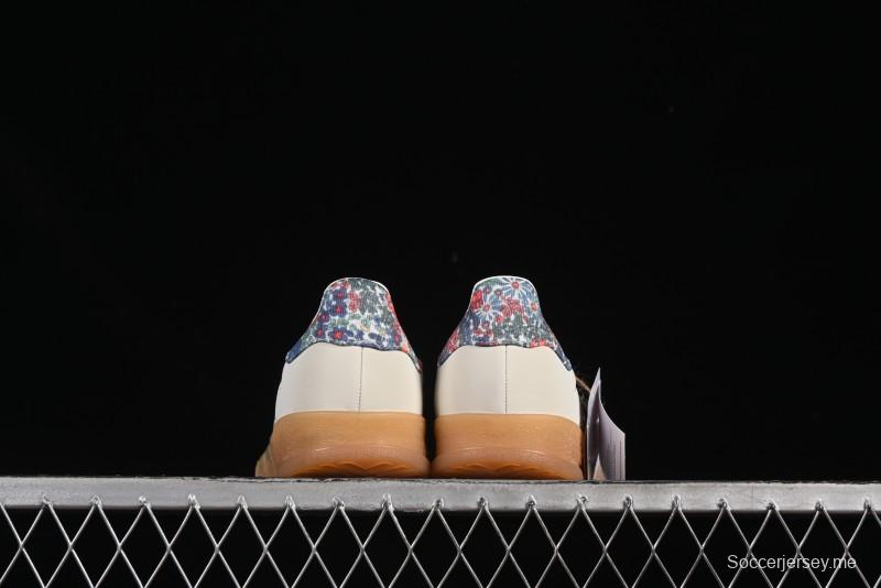 أديداس أوريجينالز جازيل من أديداس أوريجينالز حذاء رياضي منخفض مقاوم للانزلاق ومقاوم للاهتراء - JH7370