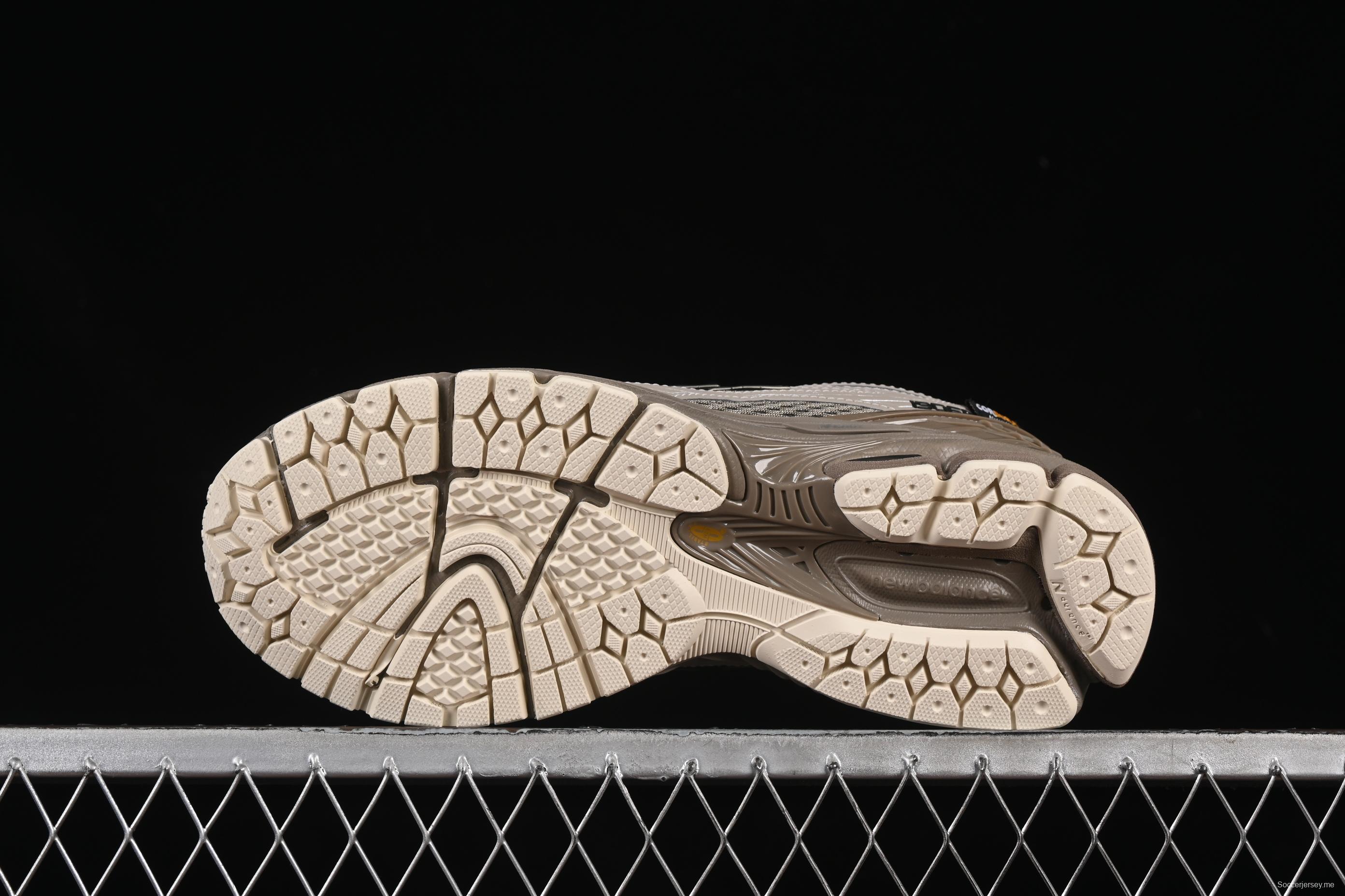 حذاء الجري الكاجوال من سلسلة 1906 من نيو بالانس 1906 ريترو على الطراز الأبوي - U1906ROB