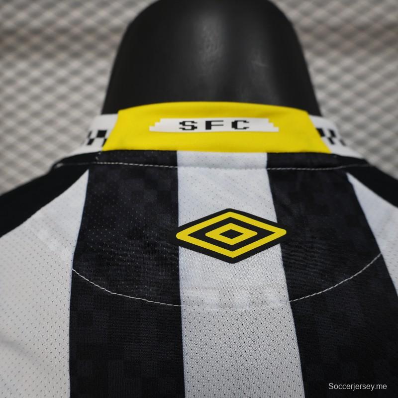 25/26 قميص سانتوس خارج الملعب