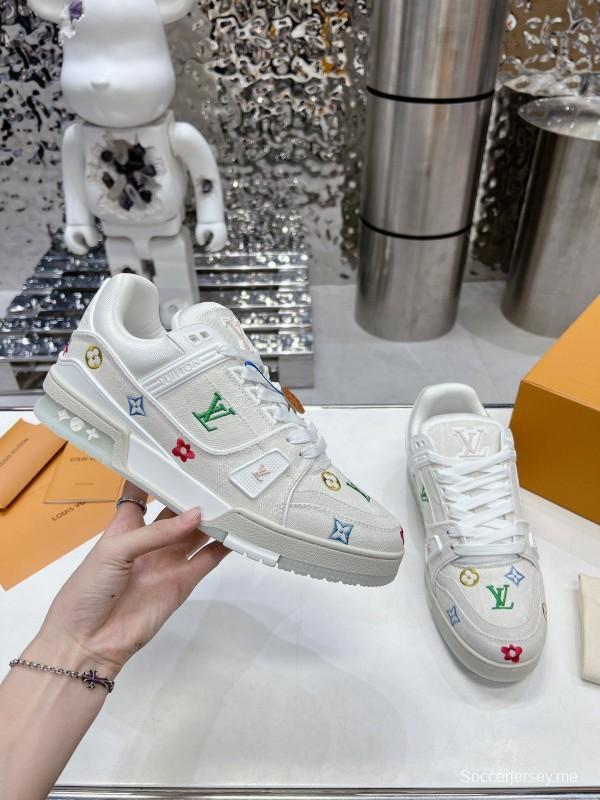2025 Unisex Louis Vuitton White Canvas Plimsolls Top Version KFY00390