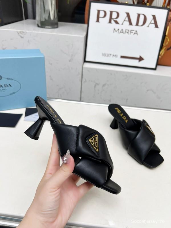 2025 Women Prada Black Leather Slippers LY00270