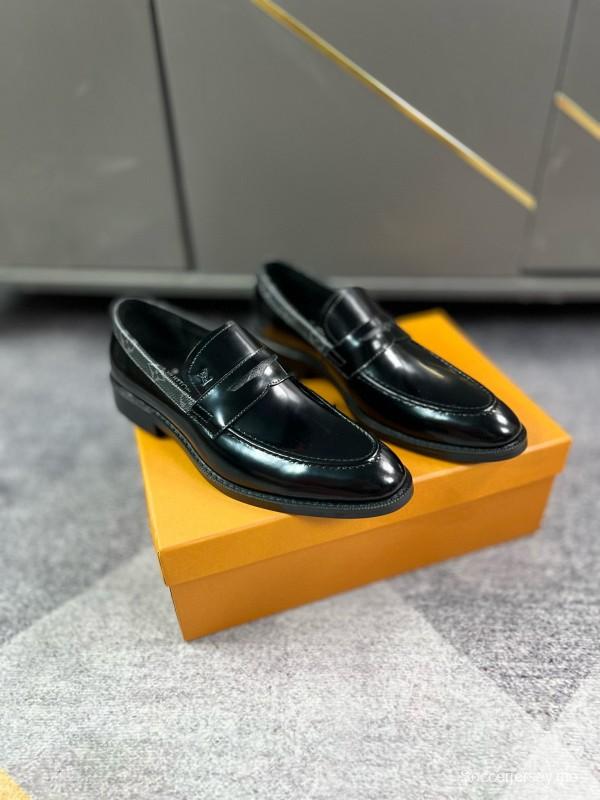 2024 Men Louis Vuitton Black Leather Loafer MJ00290