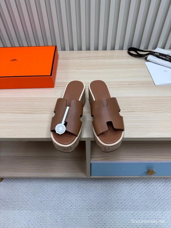 2025 Women Hermès Brown Leather Slippers KFY00280