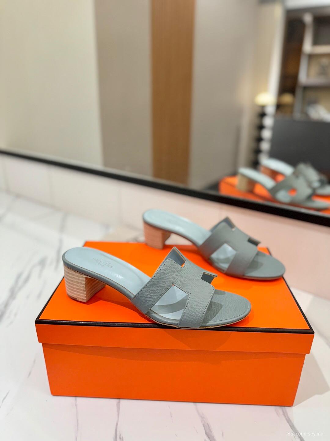 2025 Women Hermès Light Grey Leather Sandals