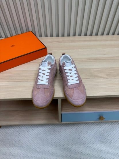 2025 Women Hermès Pink Suede Sneakers LY00310
