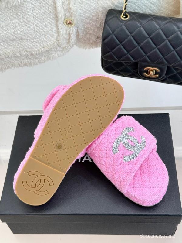 2025 Slippers Chanel Pink Terry Cloth Crystal CC Logo KFY00220