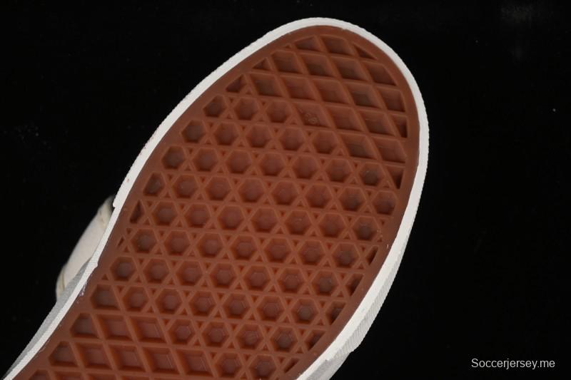 حذاء تزلج كاجوال سليب أون كلاسيك تشيكربورد من فانس - VN0009QCBLE