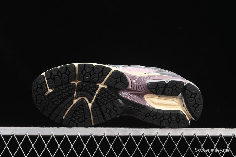 حذاء الجري الكاجوال من سلسلة 1906 من نيو بالانس 1906 ريترو على الطراز الأبوي - U1906RNF