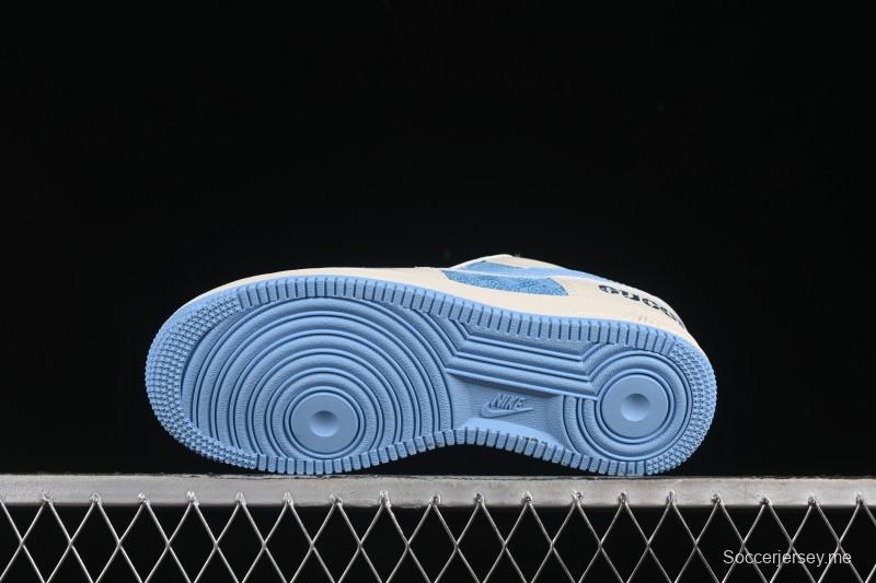 حذاء نايك اير فورس 1 '07 المنخفض من نايك اير فورس 1 '07 بالتعاون مع غوتشي حذاء رياضي كاجوال أزرق ثلجي منخفض - DF0188-067