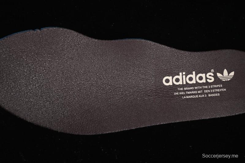 حذاء التزلج المنخفض المقاوم للانزلاق والمقاوم للاهتراء من أديداس أوريجينالز جازيل إندور ريترو - IH9985