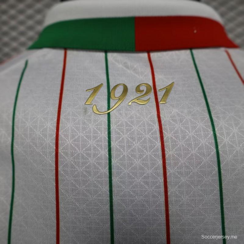 إصدار اللاعب 2025 قميص فلسطين 2025 أبيض مع قميص مقلم باللونين الأحمر والأخضر