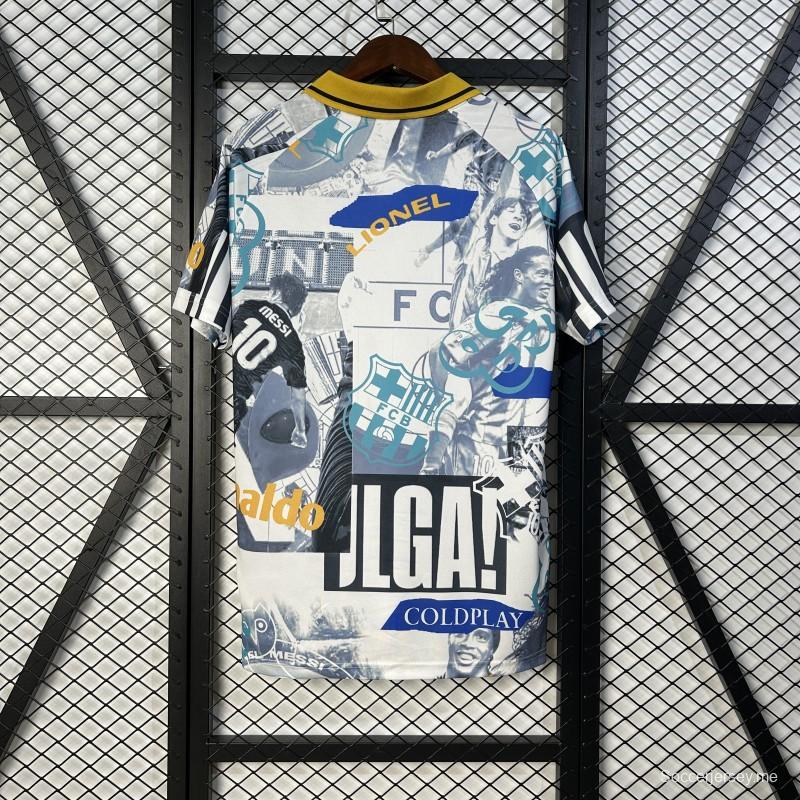 25/26 قميص نادي برشلونة أبيض مع قميص فن الكولاج الفني