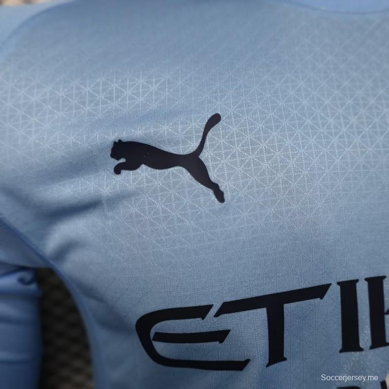 نسخة اللاعب 25/26 قميص بأكمام طويلة الأكمام لمانشستر سيتي على أرضه