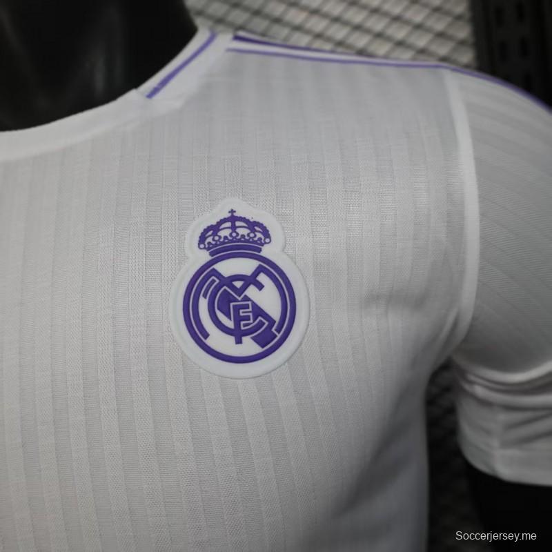 إصدار اللاعب 25/26 قميص ريال مدريد أبيض بحواف بنفسجية