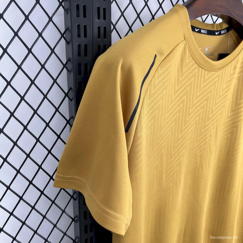 2025 تي شيرت نايكي سبورت شيرت بني اللون #1044